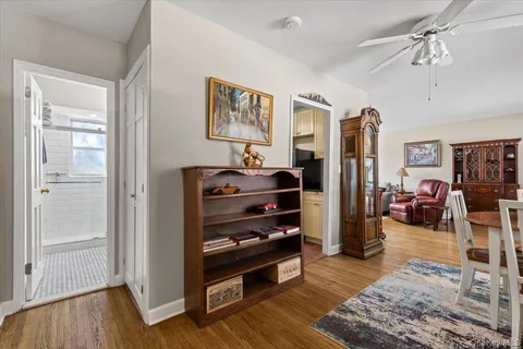 $260,000 | 21 Fieldstone Drive, Unit 197, Hartsdale, NY 10530