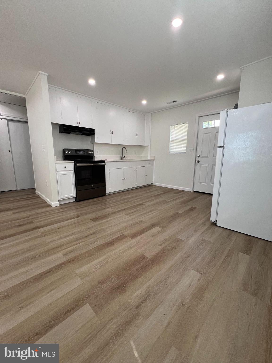1325 Fuselage Avenue Baltimore, MD 21220 - Photo 4 of 16