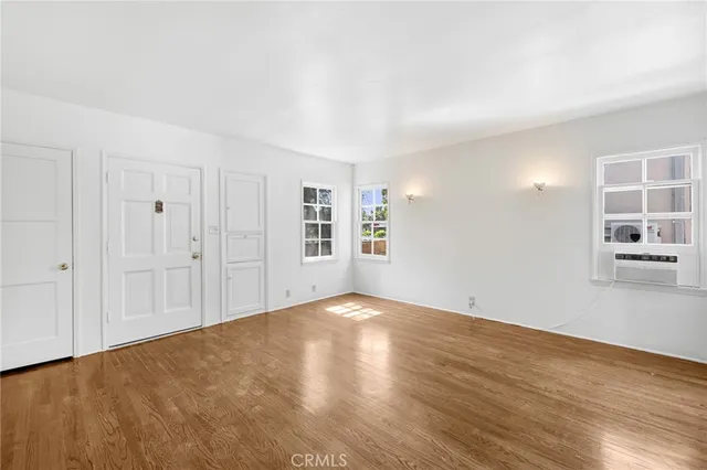 $2,300 | 1367 North Mentor Avenue, Pasadena, CA 91104