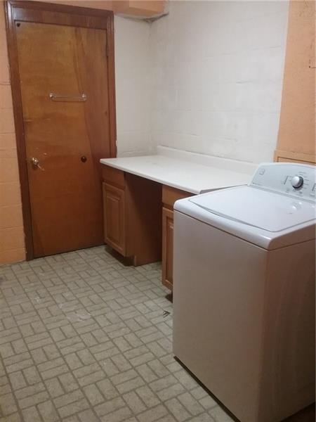 306 Lougeay Road Pittsburgh, PA 15235 - Photo 13 of 24 Gallery Image 13