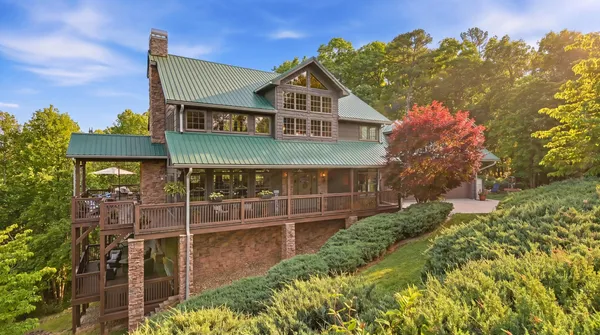 $925,000 | 169 Cherokee Ridge Drive, Ocoee, TN 37361