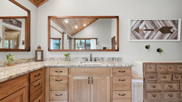 $925,000 | 169 Cherokee Ridge Drive, Ocoee, TN 37361