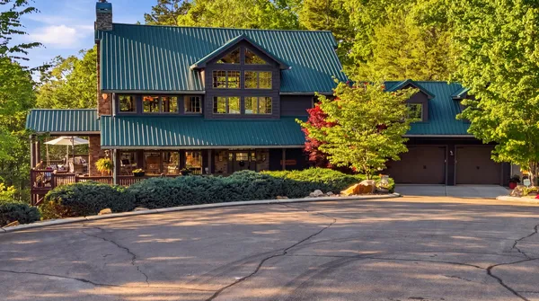 $925,000 | 169 Cherokee Ridge Drive, Ocoee, TN 37361