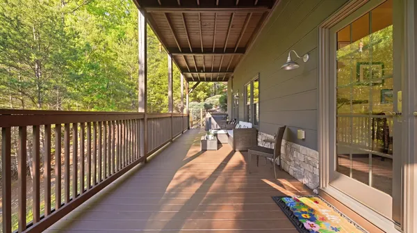 $925,000 | 169 Cherokee Ridge Drive, Ocoee, TN 37361