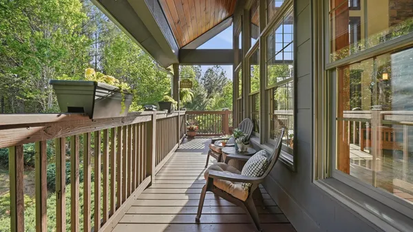 $925,000 | 169 Cherokee Ridge Drive, Ocoee, TN 37361
