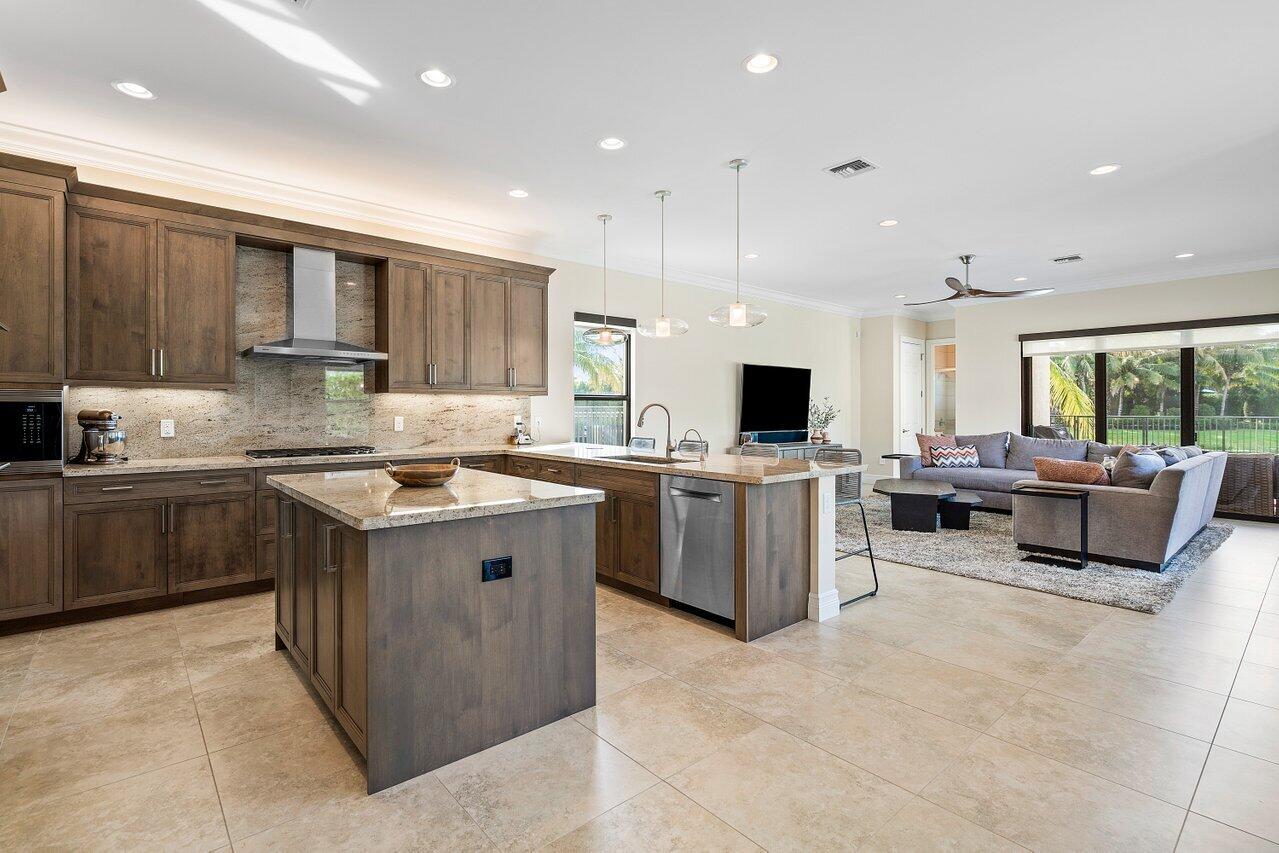 9736 Rennes Lane Delray Beach, FL 33446 - Photo 13 of 51 015-9736RennesLane-DelrayBeach-FL-33446-