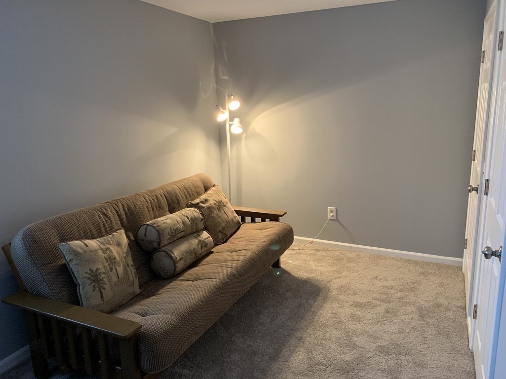 130 Odion Street Springfield, MA 01118 - Photo 24 of 40 Gallery Image 24