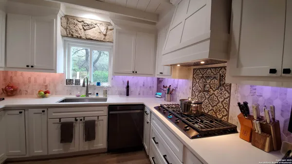 $4,500 | 9810 Park Drive, Helotes, TX 78023