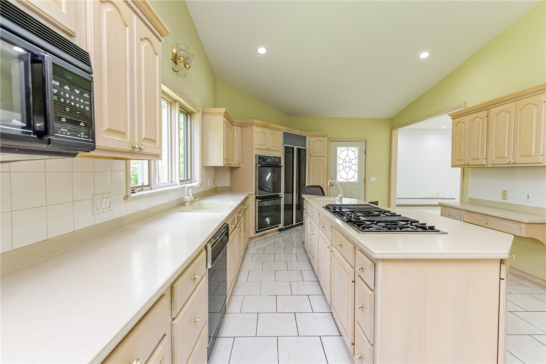 907 Pixley Road Gates, NY 14624 - Photo 11 of 33 Gallery Image 11