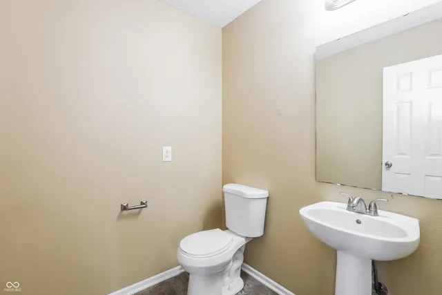 $1,955 | 12261 Maize Drive, Noblesville, IN 46060