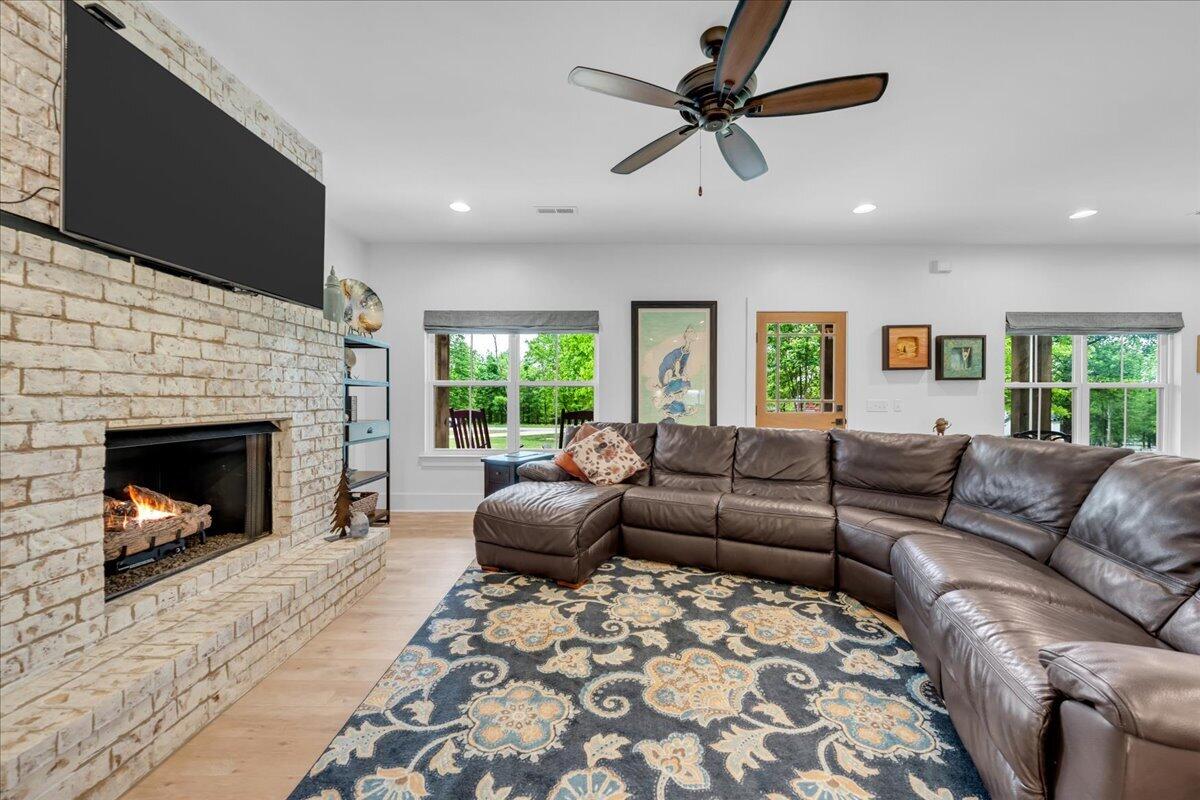 2564 Raulston Falls Drive Jasper, TN 37347 - Photo 6 of 48 08-BOX07675
