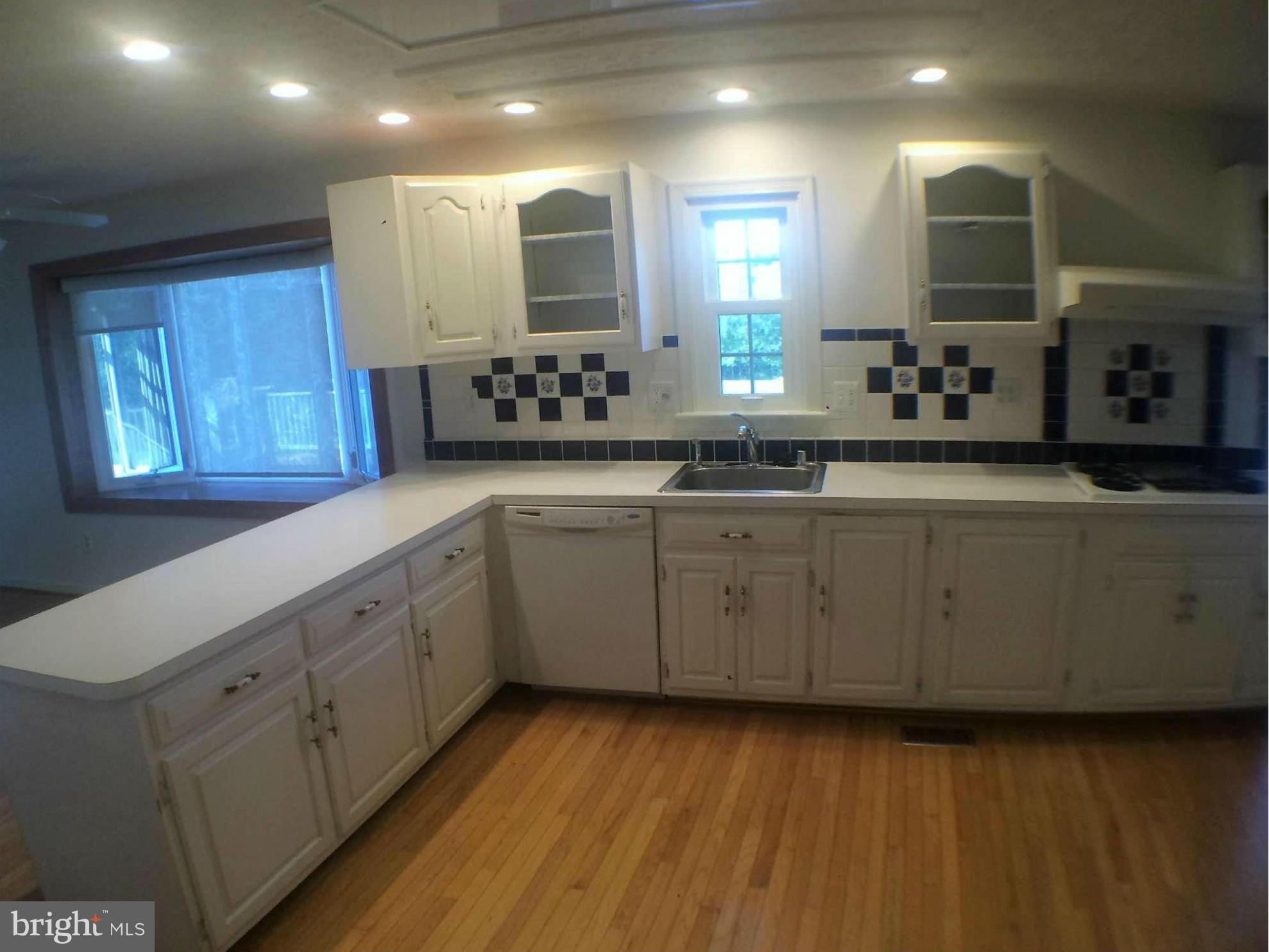 39597 Rodeffer Road Lovettsville, VA 20180 - Photo 5 of 30 Kitchen