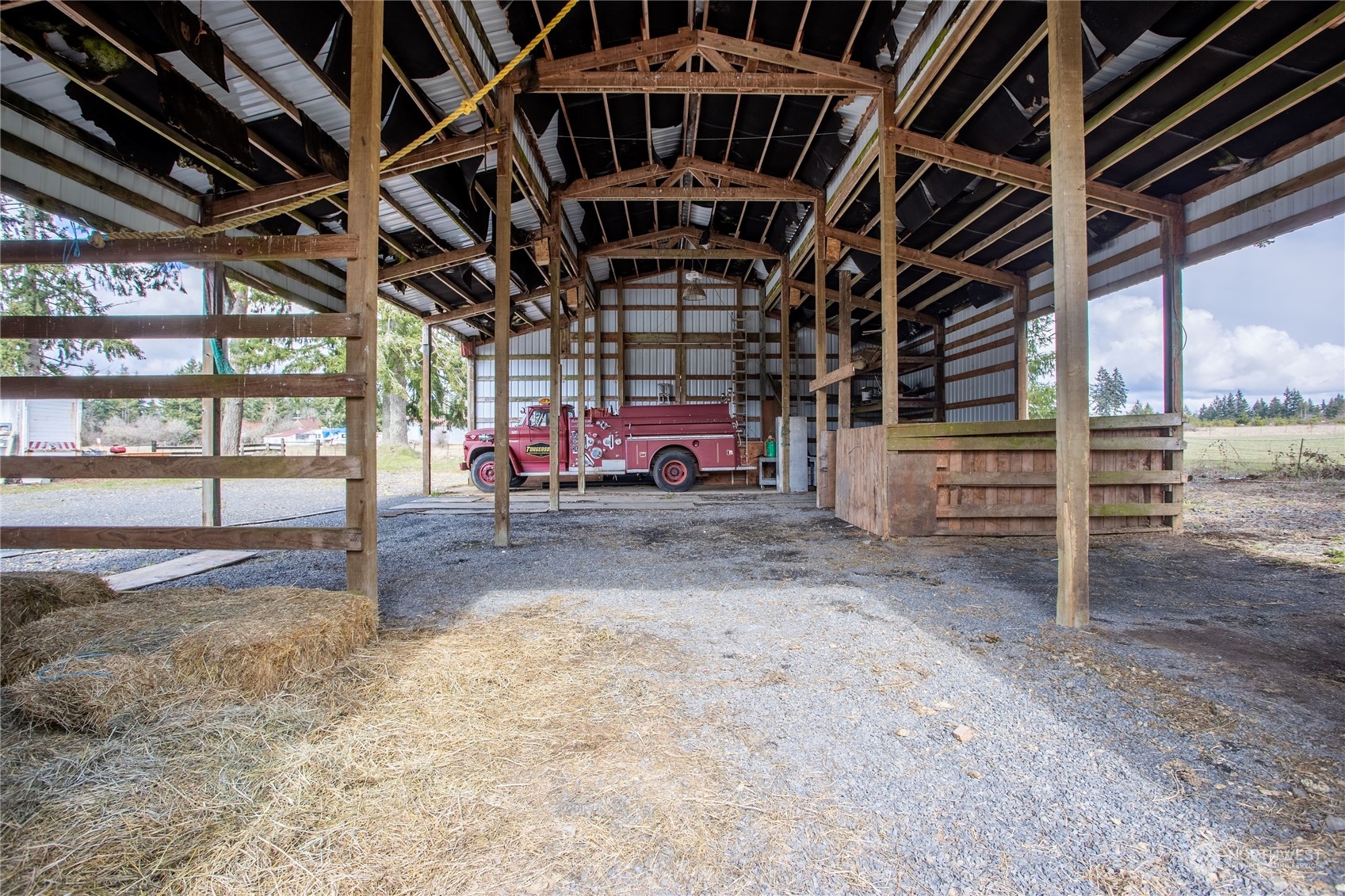 219 Lindbeck Road Winlock, WA 98596 - Photo 22 of 35 a view of garage