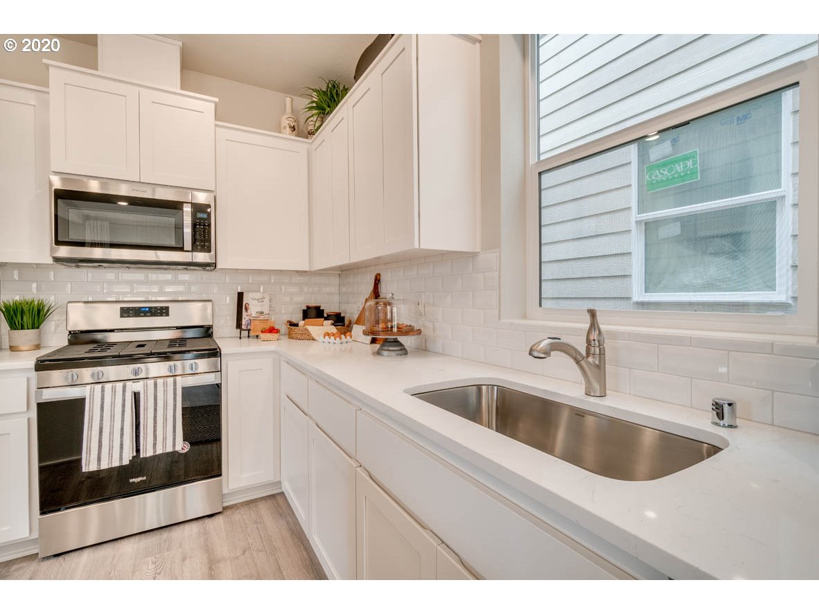 9400 North Chestnut Street Camas, WA 98607 - Photo 10 of 28 Gallery Image 10