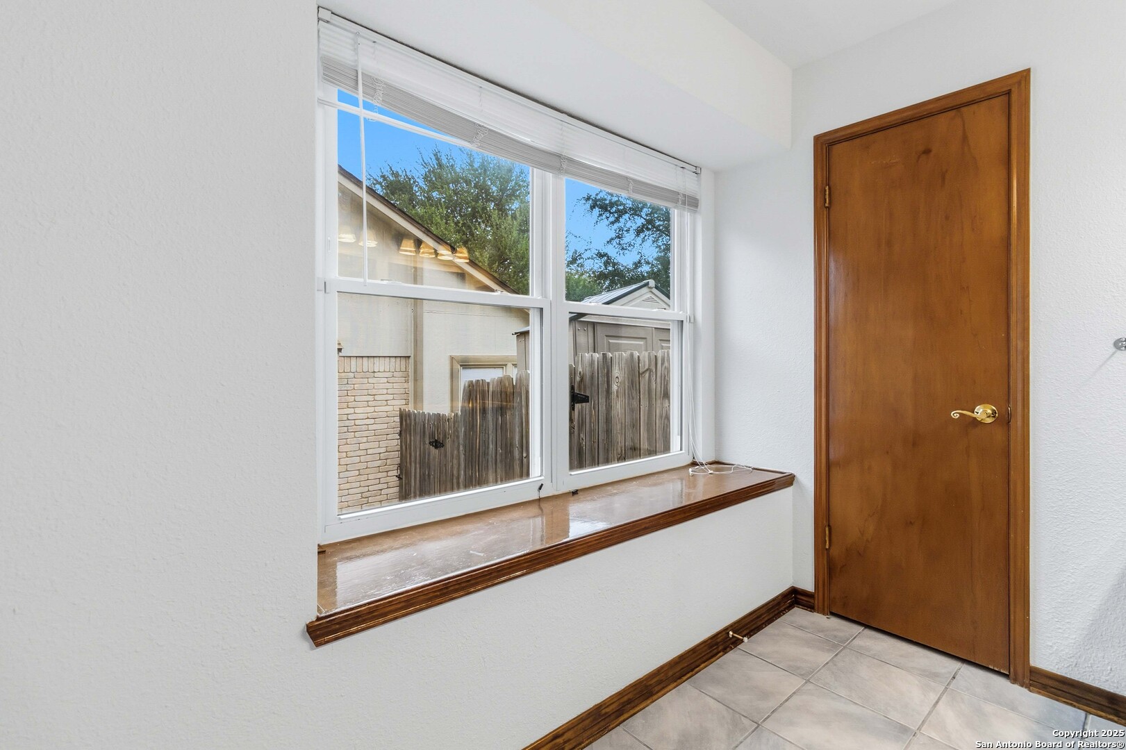 14658 Highland Ridge San Antonio, TX 78233 - Photo 16 of 32