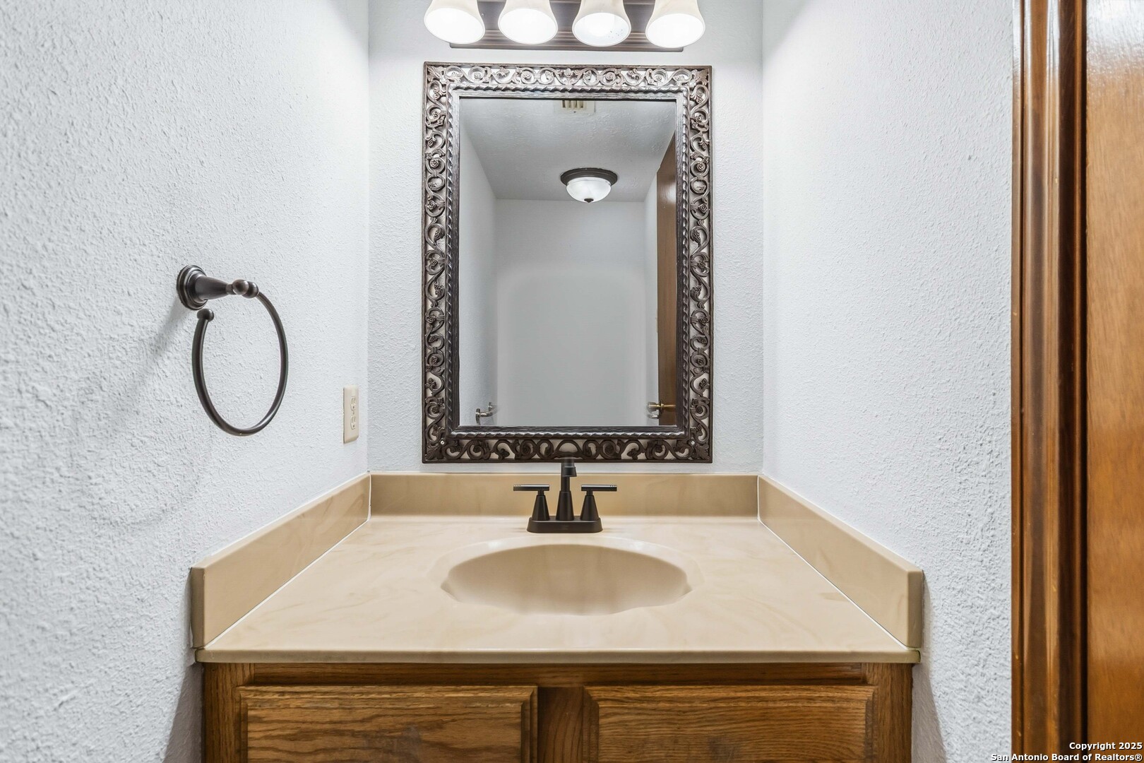 14658 Highland Ridge San Antonio, TX 78233 - Photo 19 of 32