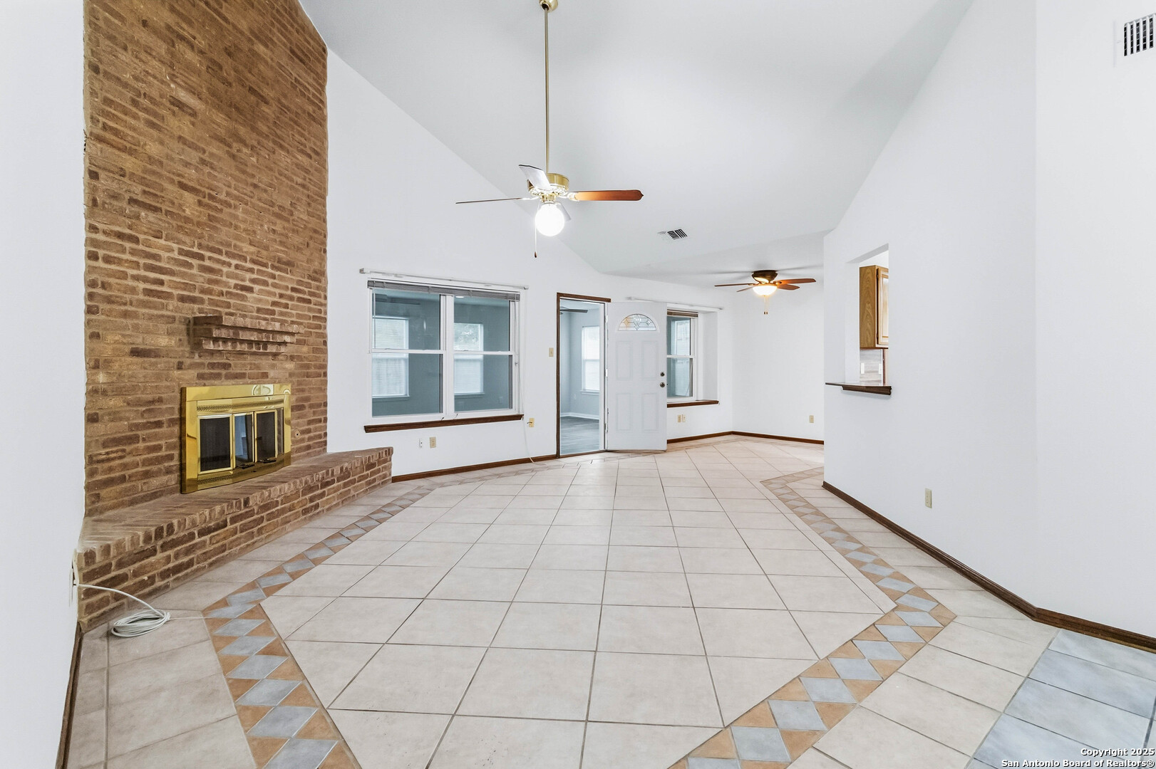 14658 Highland Ridge San Antonio, TX 78233 - Photo 7 of 35