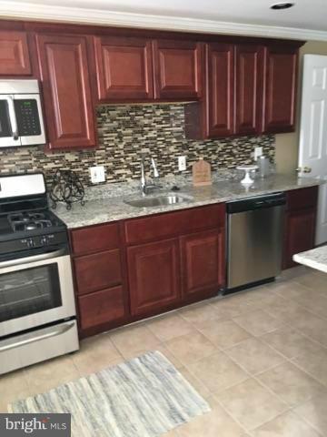 5464 Whitwood Road Baltimore, MD 21206 - Photo 5 of 28 Kitchen