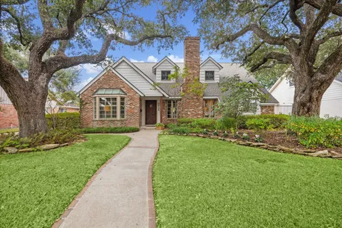 $649,000 | 7714 Skyline Drive, Houston, TX 77063