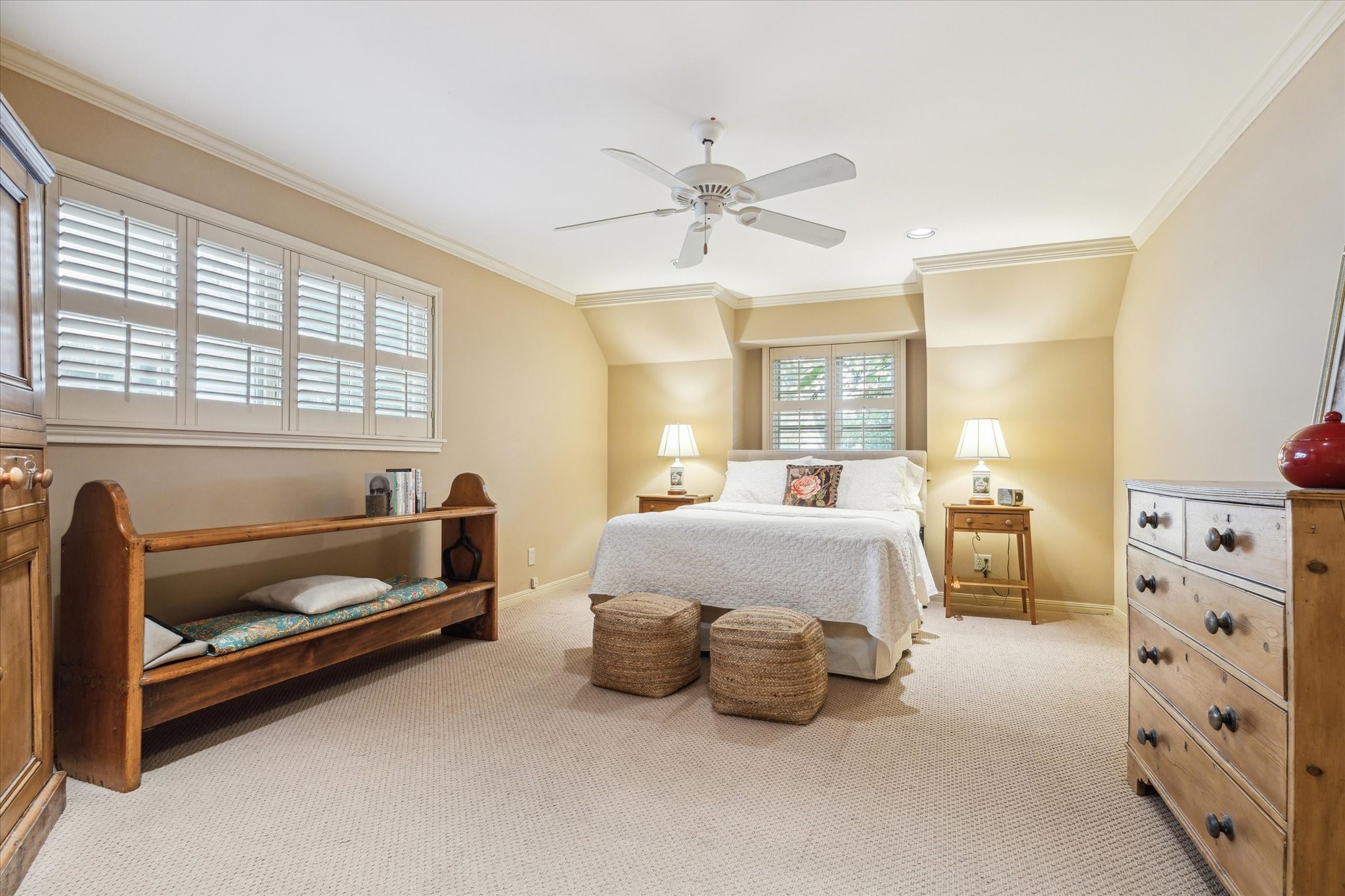 7714 Skyline Drive Houston, TX 77063 - Photo 14 of 28