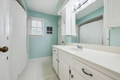 $649,000 | 7714 Skyline Drive, Houston, TX 77063