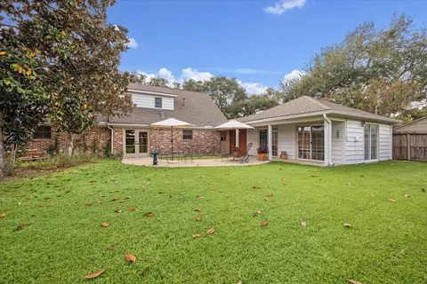 $649,000 | 7714 Skyline Drive, Houston, TX 77063