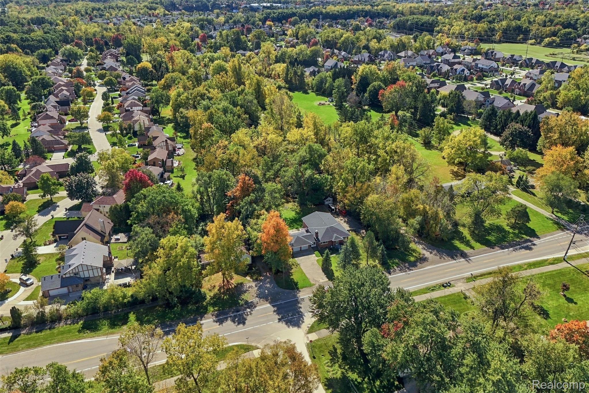 804 East Avon Road Rochester, MI 48307 - Photo 55 of 59 804 e avon rd-54.jpg