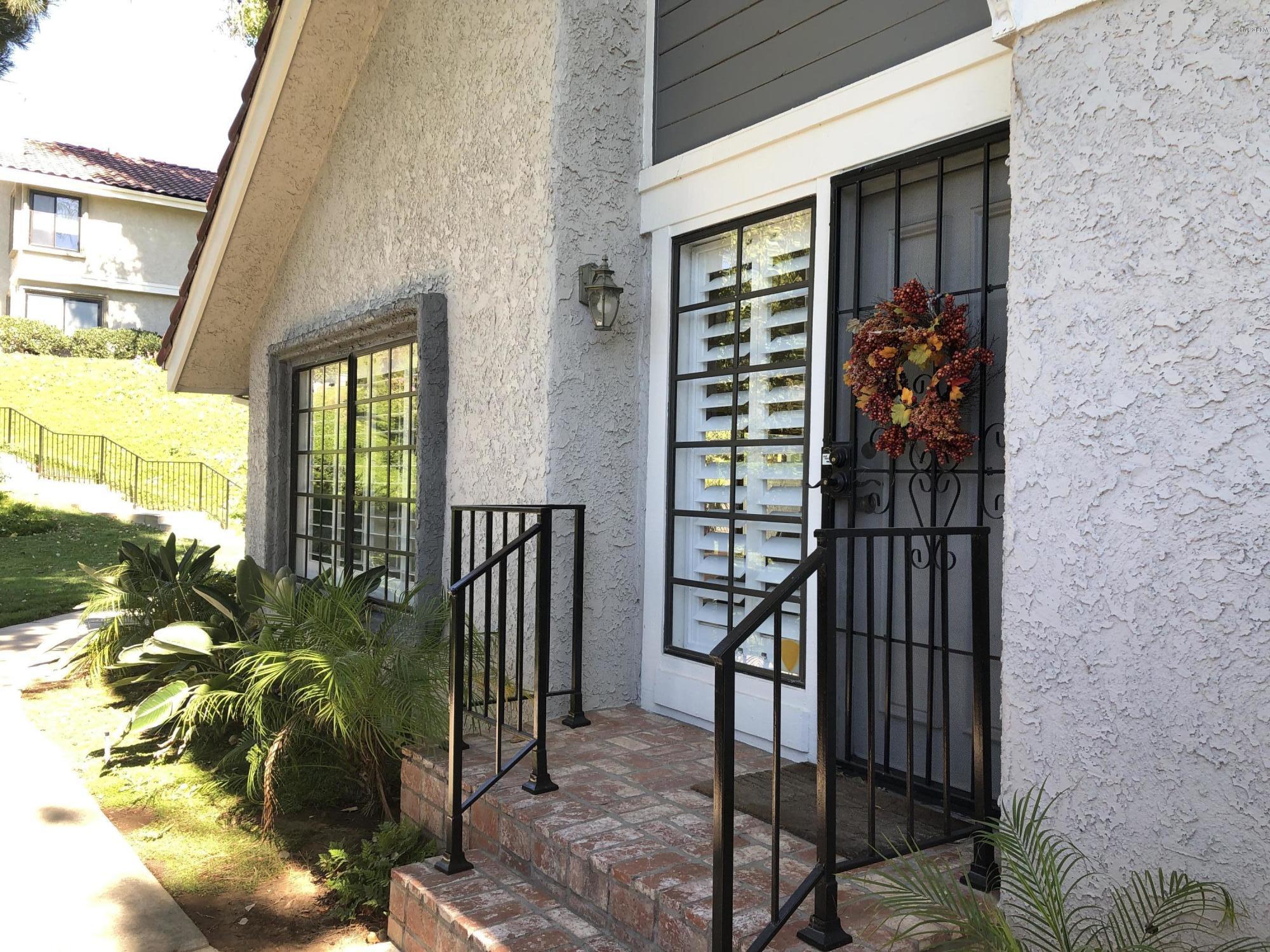971 Thistlegate Road Oak Park, CA 91377 - Photo 1 of 33 a view of balcony