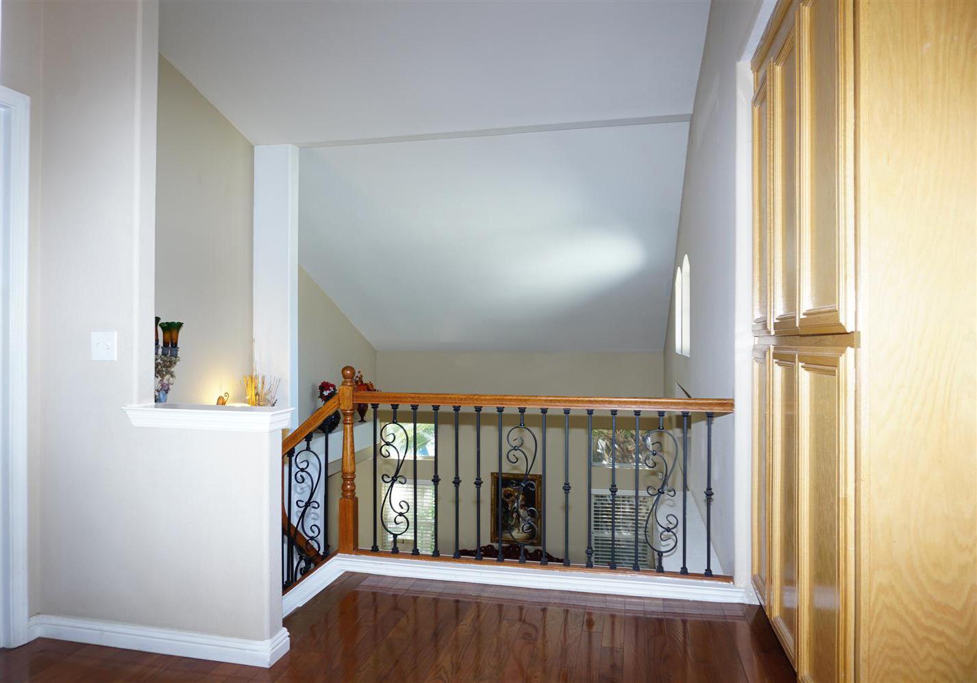 9402 Rodeo Drive Gilroy, CA 95020 - Photo 9 of 22 Gallery Image 9