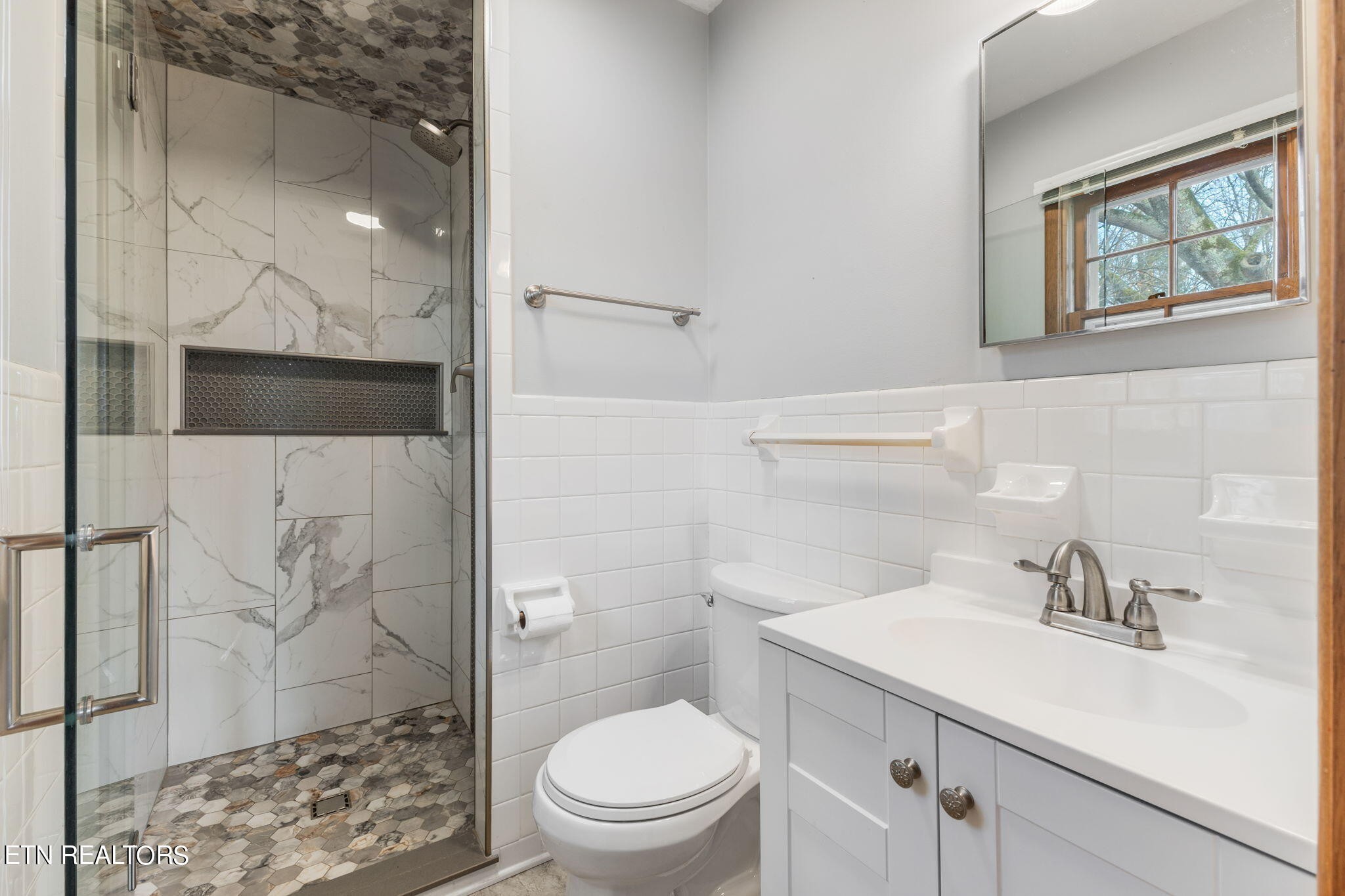709 Bridgewater Road Knoxville, TN 37923 - Photo 18 of 39 Gallery Image 18