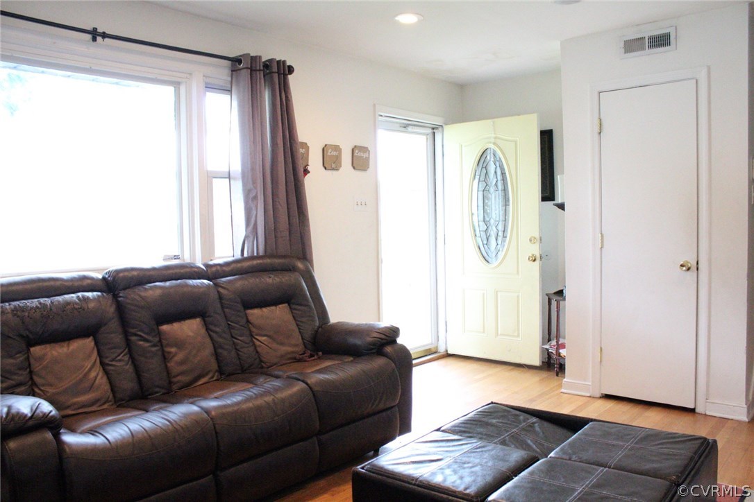 5619 Lipton Road Richmond, VA 23225 - Photo 2 of 11 Gallery Image 2