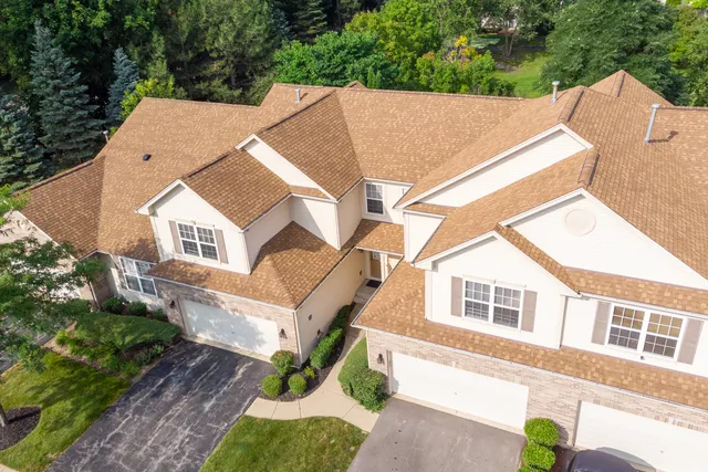 $2,650 | 880 Countryfield Lane, Elgin, IL 60120