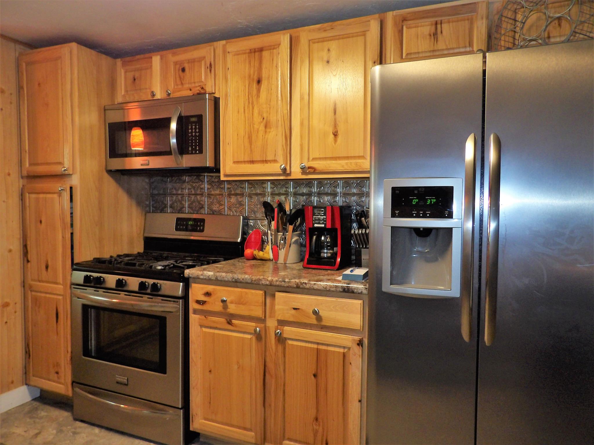 154 Thunder Road Franklin, NH 03235 - Photo 5 of 40