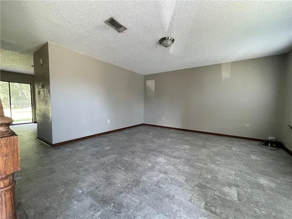 $1,400 | 352 Woodland Drive, Boutte, LA 70039