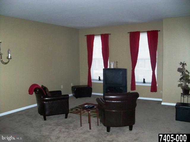 435 Marion Road York, PA 17406 - Photo 4 of 12 Gallery Image 4