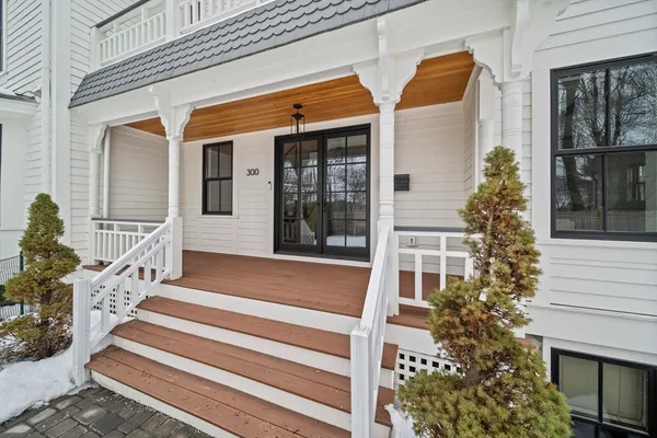 $2,025,000 | 300 Elliot Street, Unit 2, Newton, MA 02464