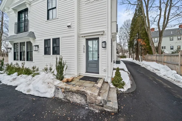 $2,025,000 | 300 Elliot Street, Unit 2, Newton, MA 02464