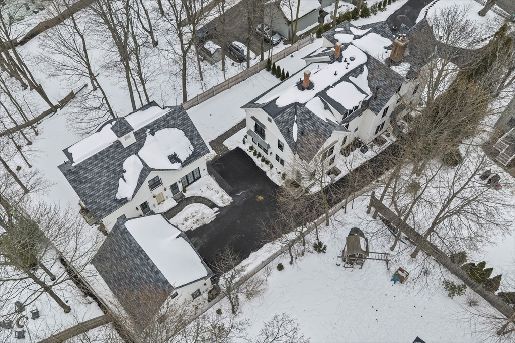 300 Elliot Street, Unit 2 Newton, MA 02464 - Photo 40 of 42 a view of a backyard with sitting area