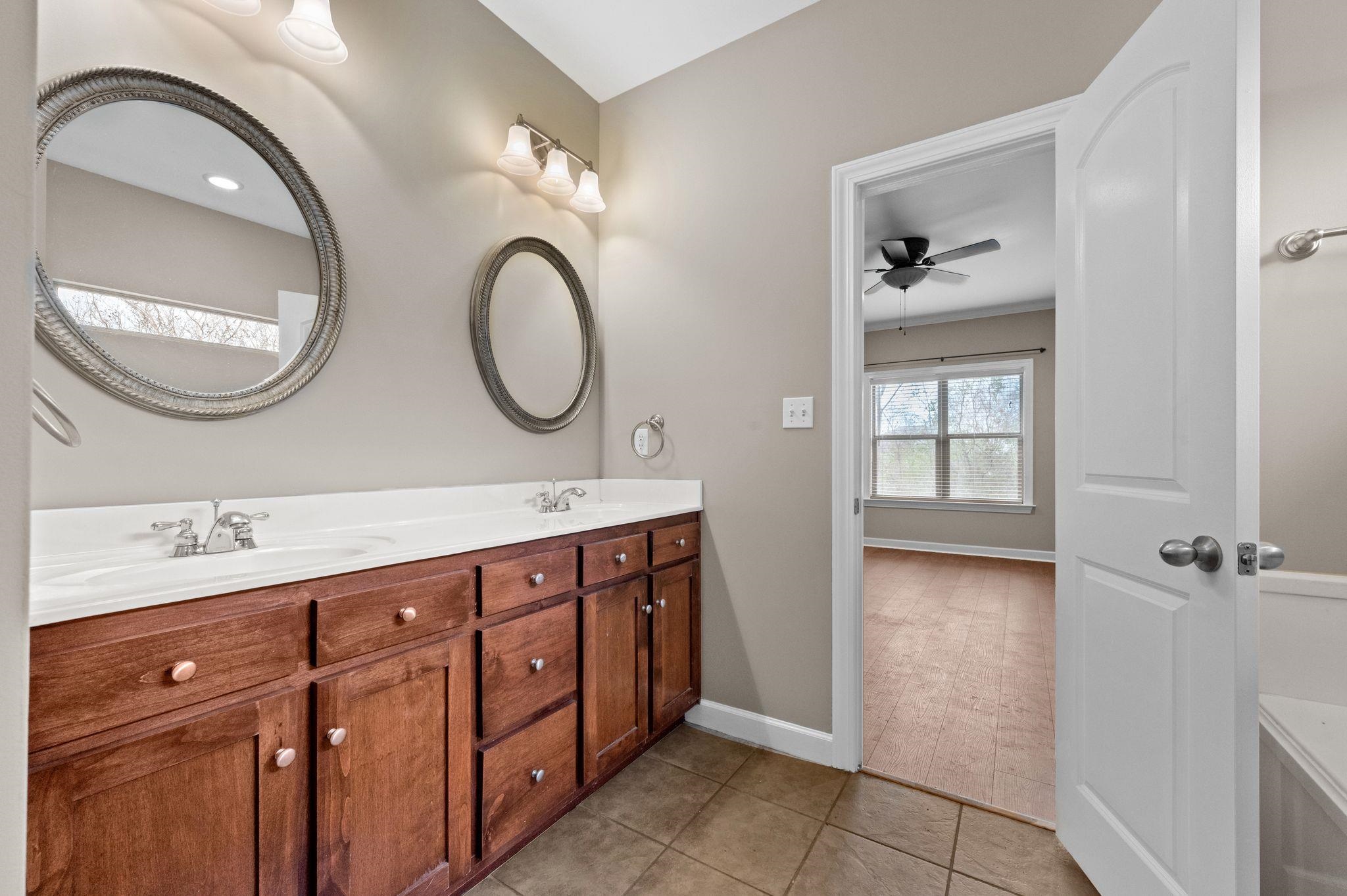 9381 Sable Court Daphne, AL 36526 - Photo 23 of 42 Bathroom