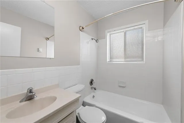 $1,200,000 | 8420 Robinson Street, Overland Park, KS 66212