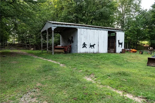 $365,000 | 5351 Lee Centre, Lee Center, NY 13363