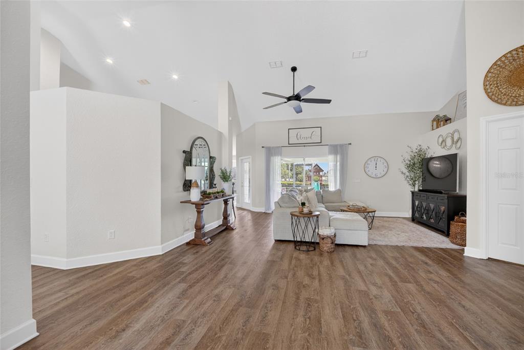 3903 Southeast 38th Loop Ocala, FL 34480 - Photo 6 of 36