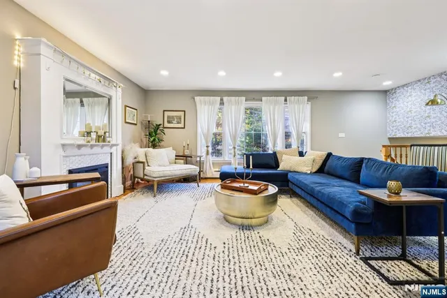 $729,000 | 234 Spring Valley Road, Park Ridge, NJ 07656