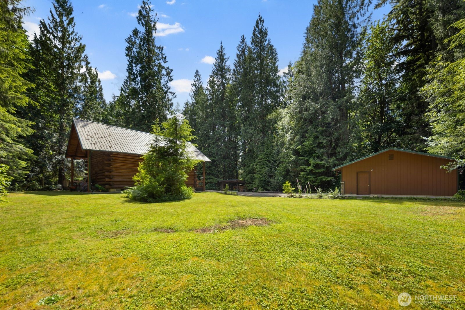 129 North Lake Roesiger Road Snohomish, WA 98290 - Photo 3 of 40