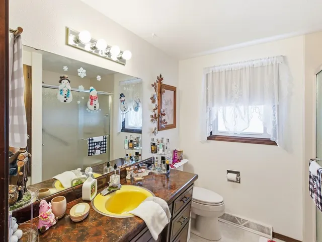 $339,900 | 3060 Holland Road, Green Bay, WI 54313