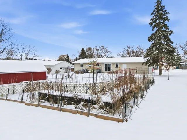 $339,900 | 3060 Holland Road, Green Bay, WI 54313