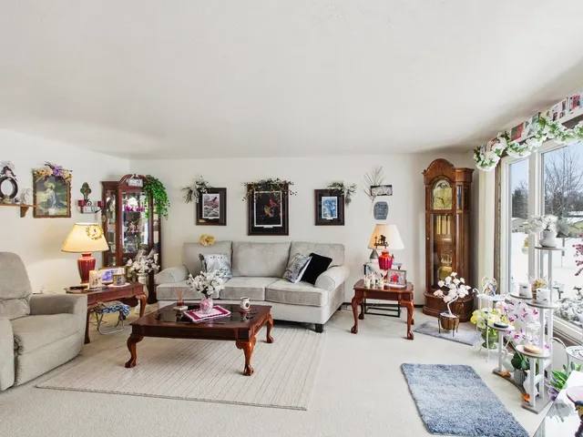 $339,900 | 3060 Holland Road, Green Bay, WI 54313