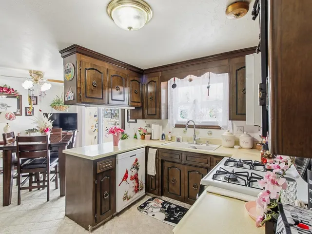 $339,900 | 3060 Holland Road, Green Bay, WI 54313