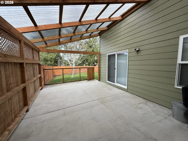 $390,000 | 1651 29th Street, Florence, OR 97439