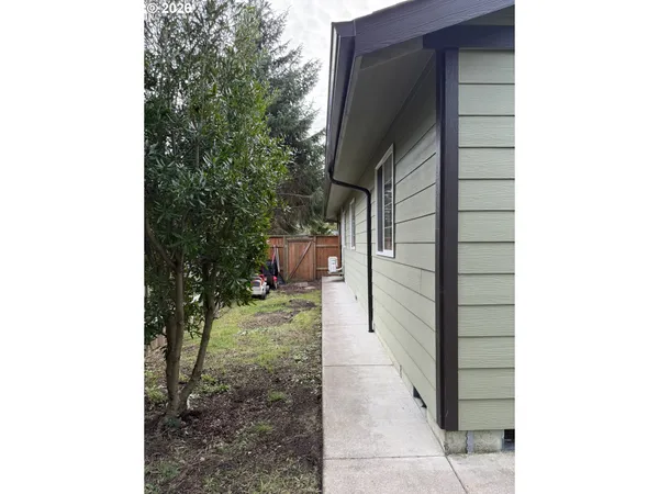 $390,000 | 1651 29th Street, Florence, OR 97439